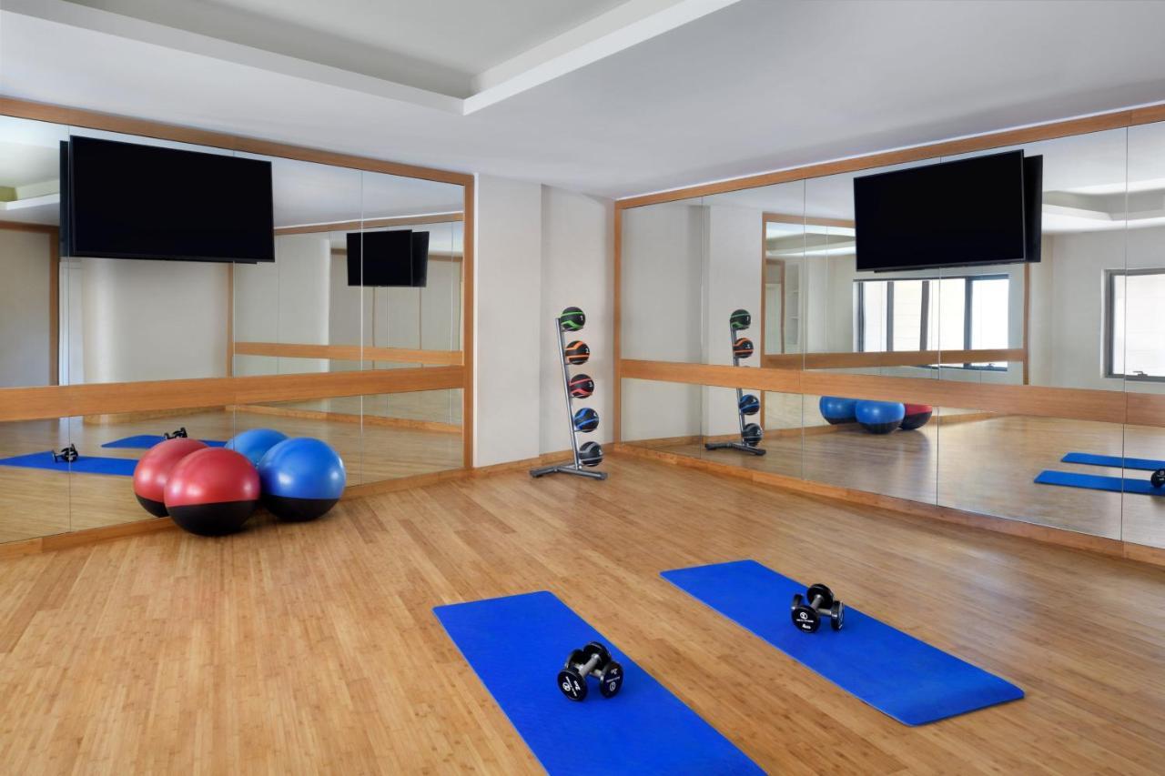 Marriott Executive Apartments Эль-Хубар Экстерьер фото The fitness centre