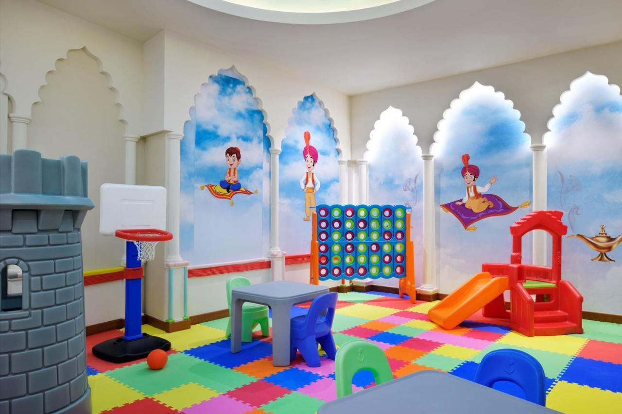 Marriott Executive Apartments Эль-Хубар Экстерьер фото A playroom at a hotel